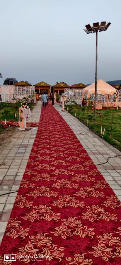 Midwaay Resort Patratu Экстерьер фото